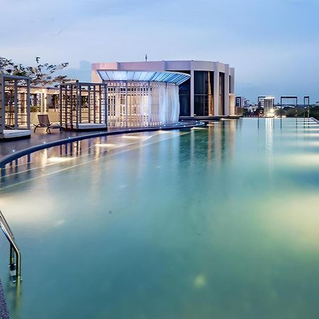 2Br Premium Suites Troika Kota Bharu By Aghome Exterior foto