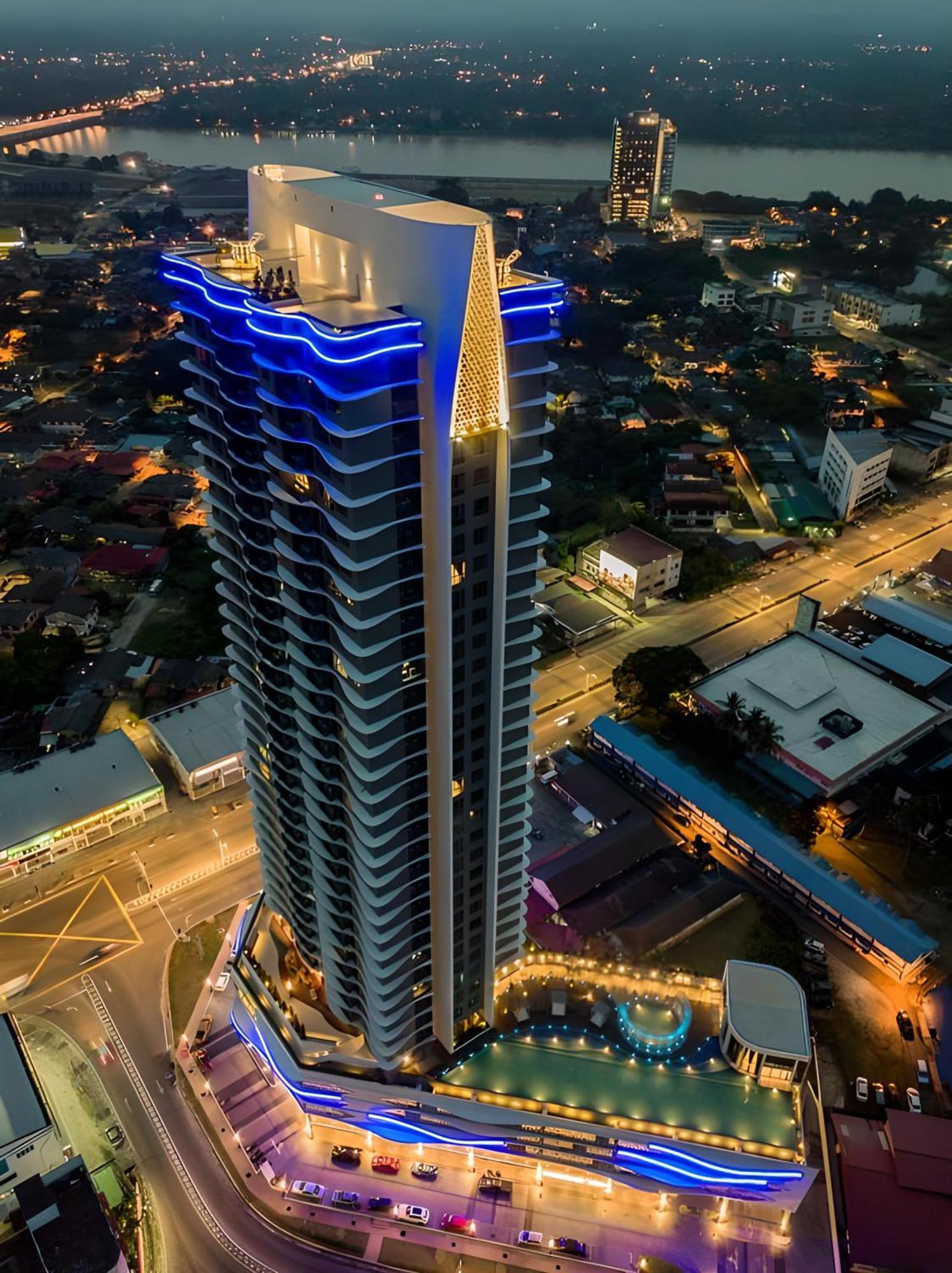 2Br Premium Suites Troika Kota Bharu By Aghome Exterior foto